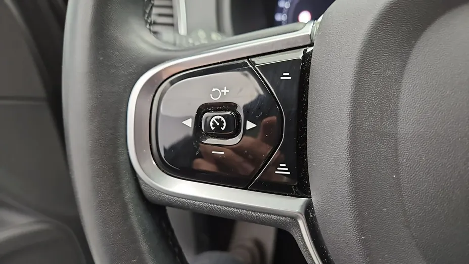 VOLVO XC90 -