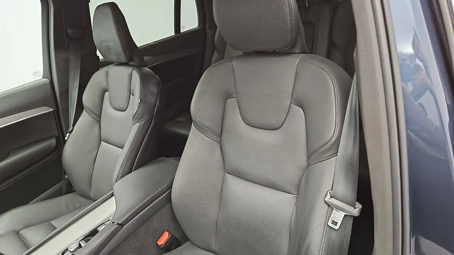 VOLVO XC90 -