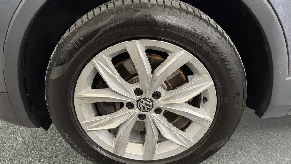VOLKSWAGEN Tiguan Allspace -