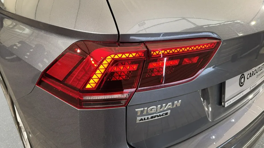 VOLKSWAGEN Tiguan Allspace -
