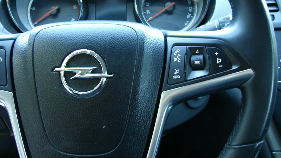 OPEL Insignia -