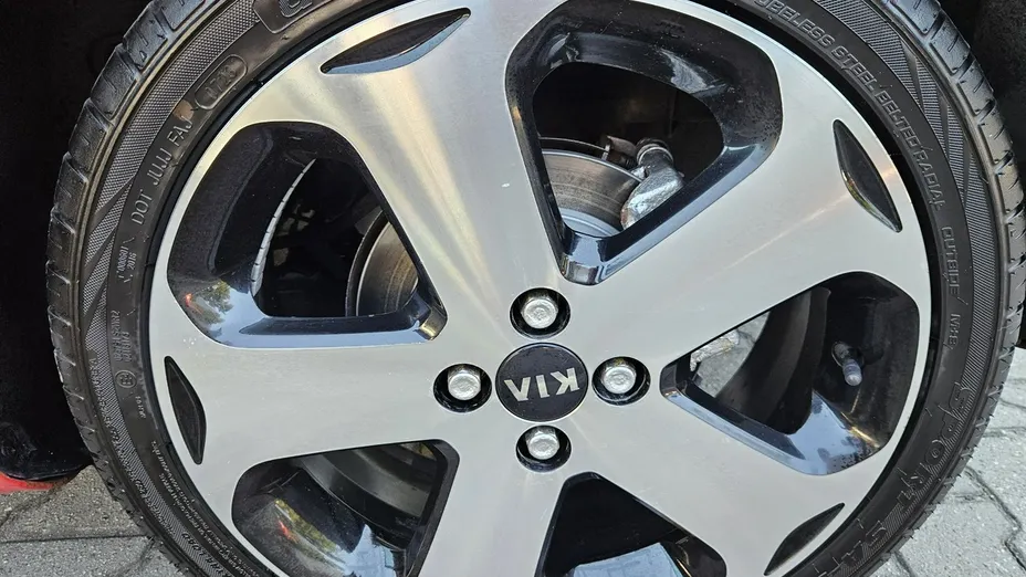 KIA Rio -