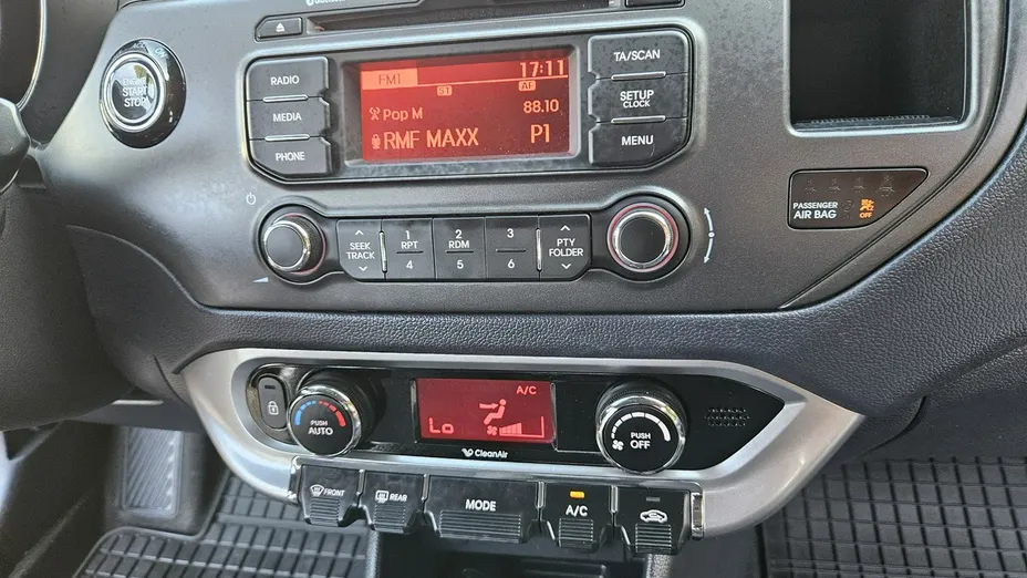 KIA Rio -