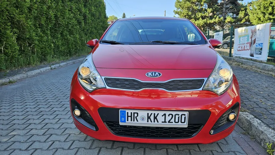 KIA Rio -