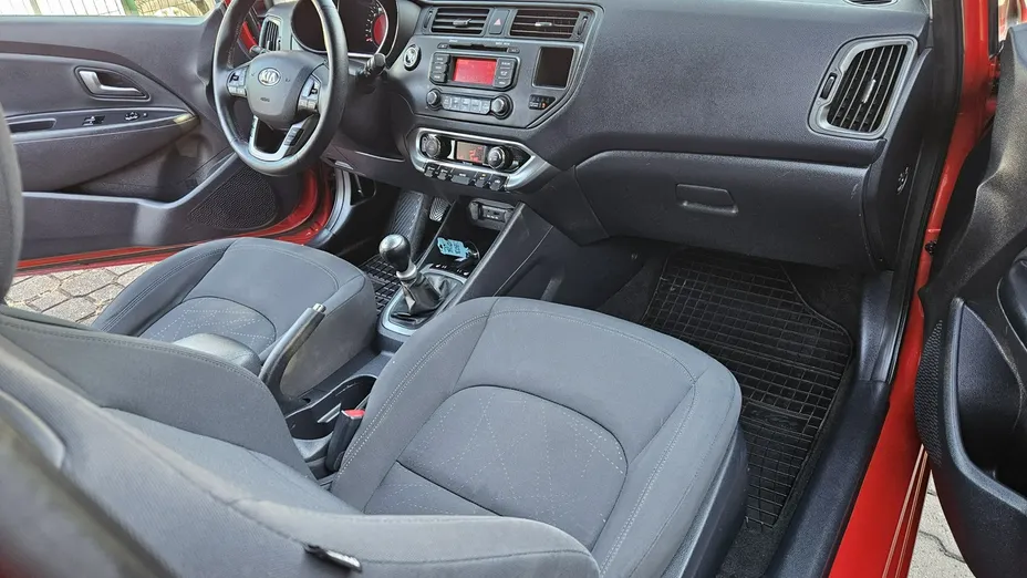 KIA Rio -