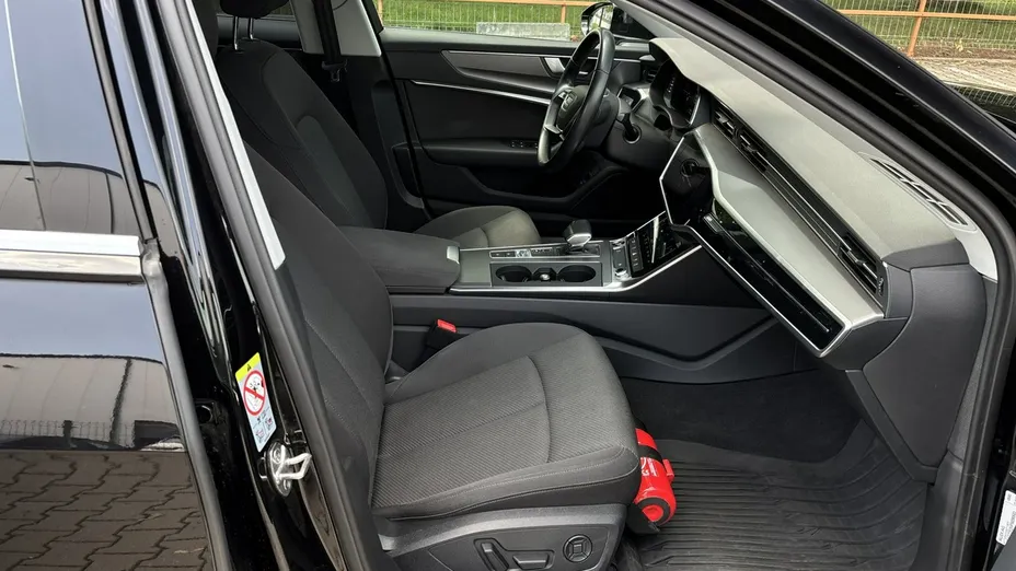 AUDI A6 -