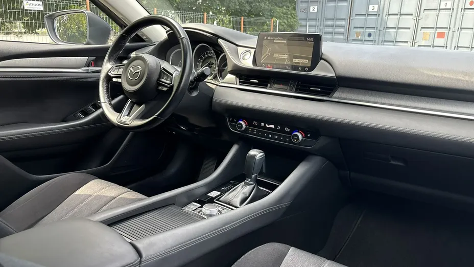 MAZDA 6 -