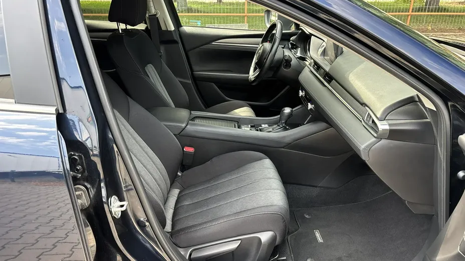 MAZDA 6 -