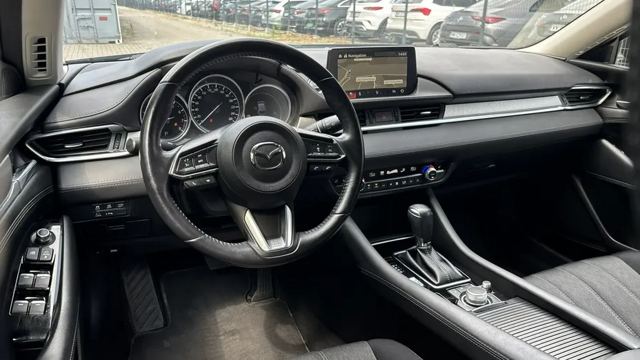 MAZDA 6 -