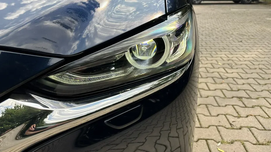 MAZDA 6 -
