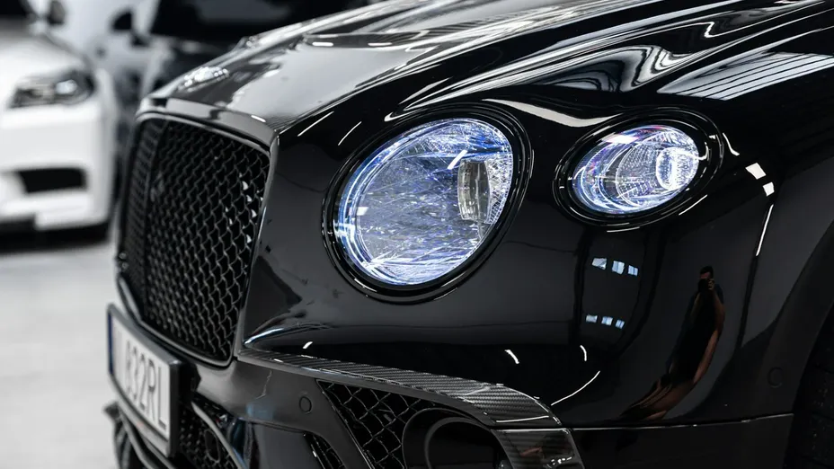 BENTLEY Continental -