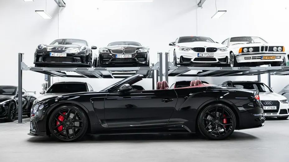 BENTLEY Continental -