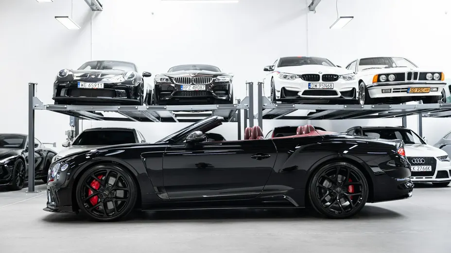 BENTLEY Continental -