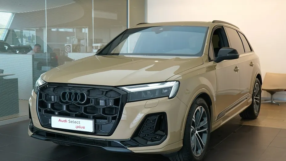 AUDI Q7 -