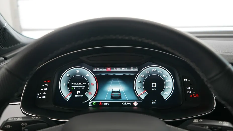 AUDI Q7 -