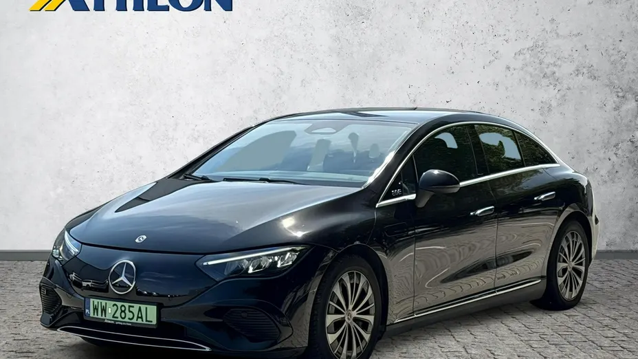 MERCEDES-BENZ EQE -