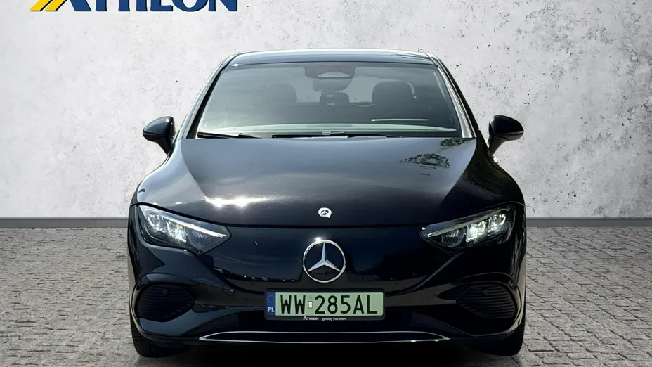 MERCEDES-BENZ EQE -
