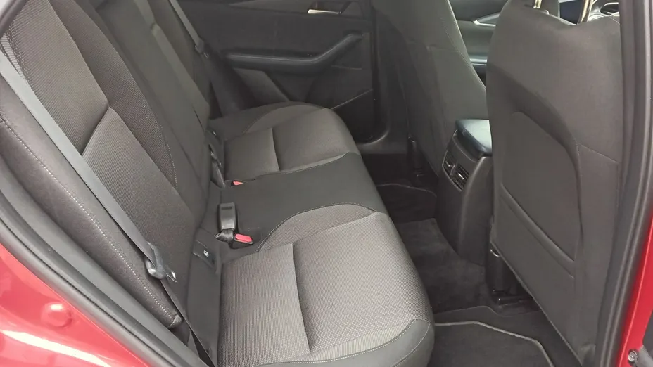 MAZDA CX-30 -