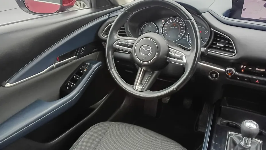 MAZDA CX-30 -
