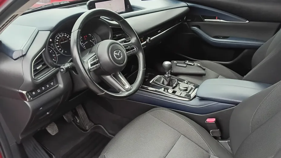 MAZDA CX-30 -