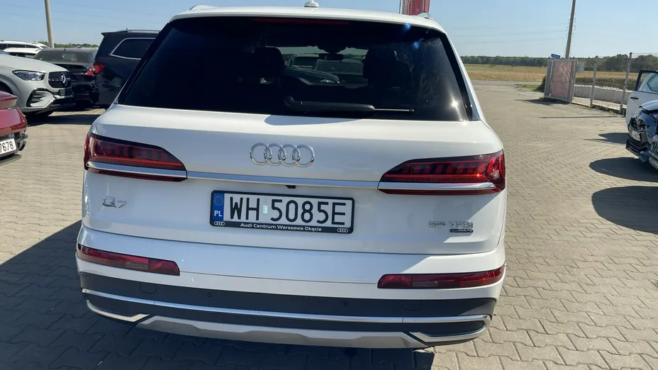 AUDI Q7 -