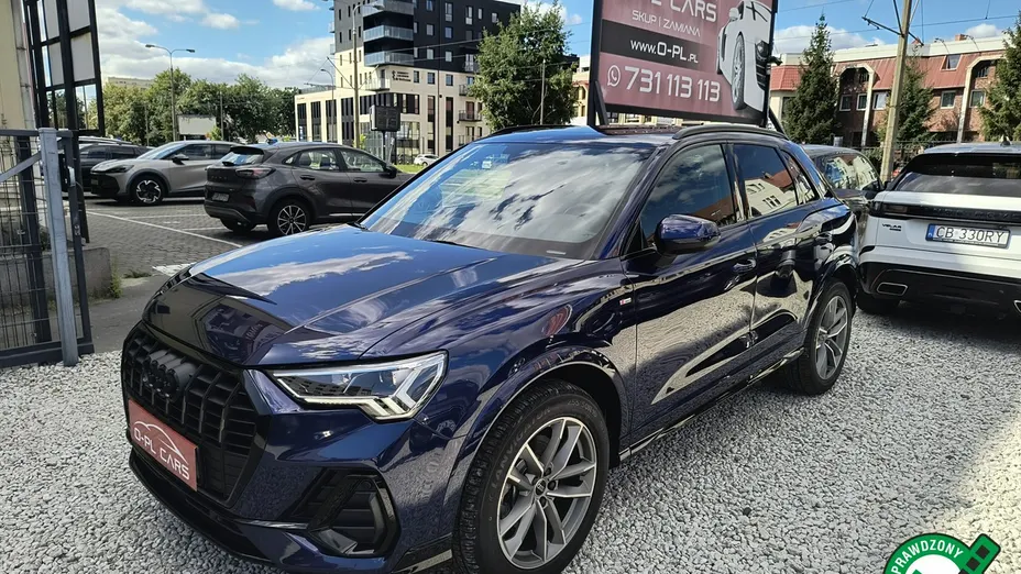 AUDI Q3 -