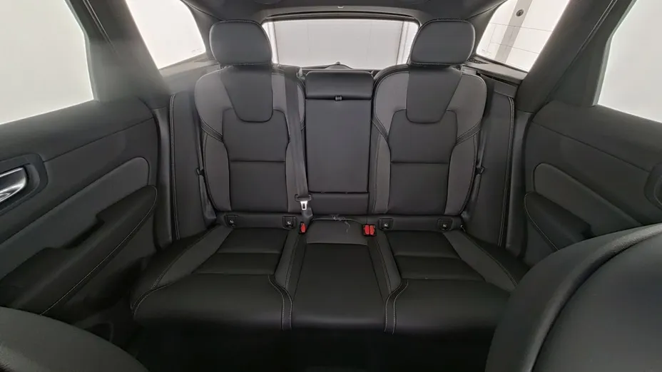 VOLVO XC60 -