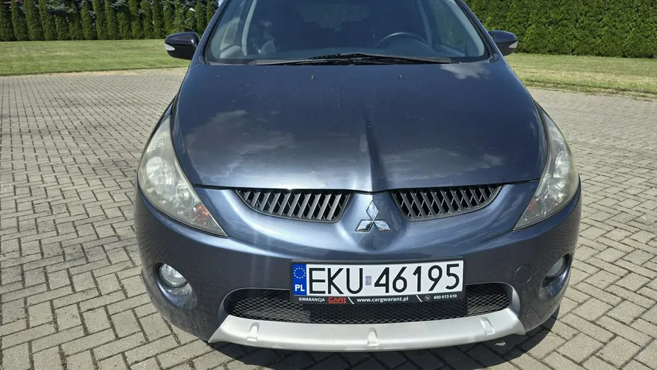MITSUBISHI Grandis -