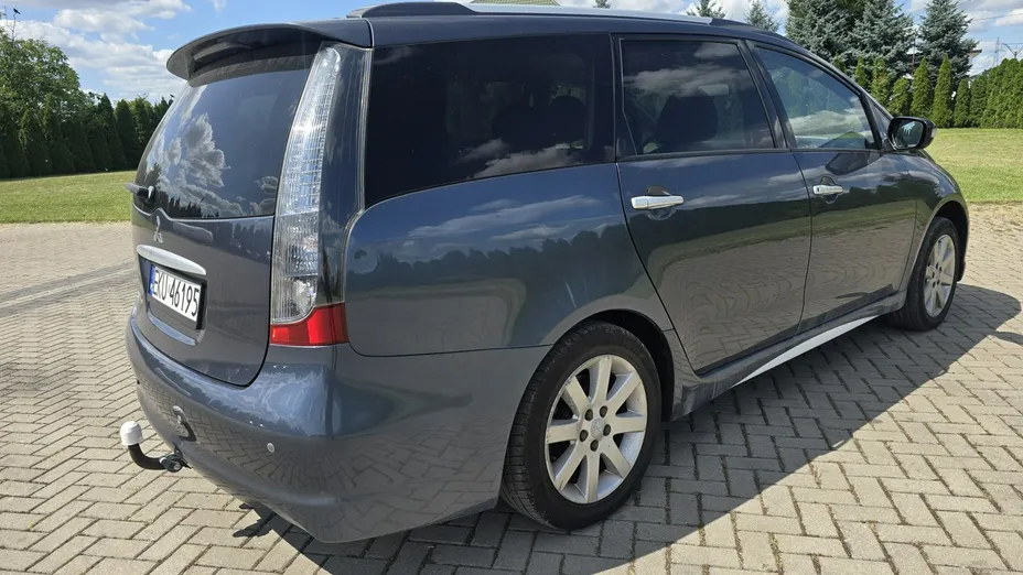 MITSUBISHI Grandis -