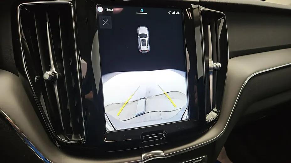 VOLVO XC60 -