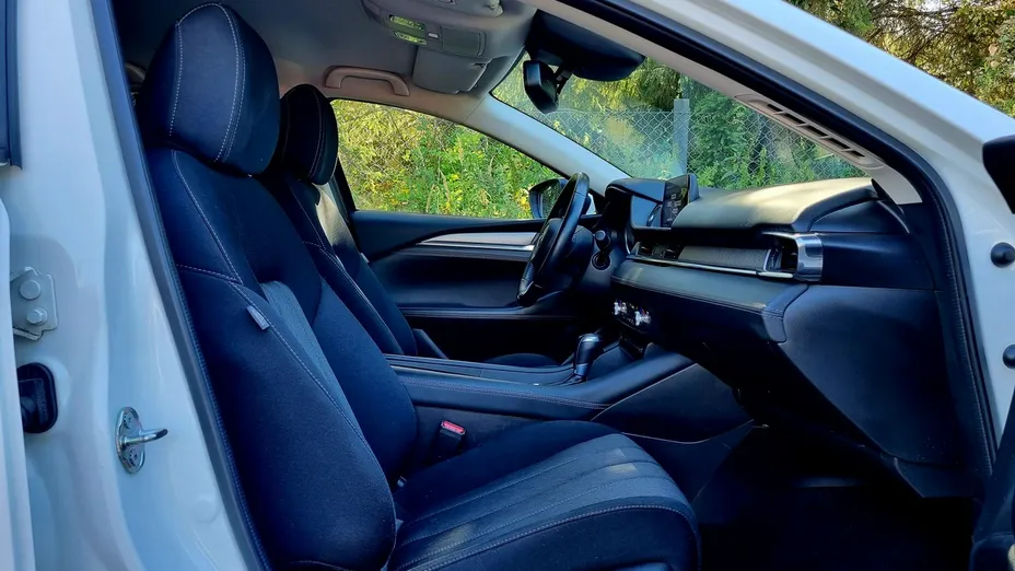 MAZDA 6 -