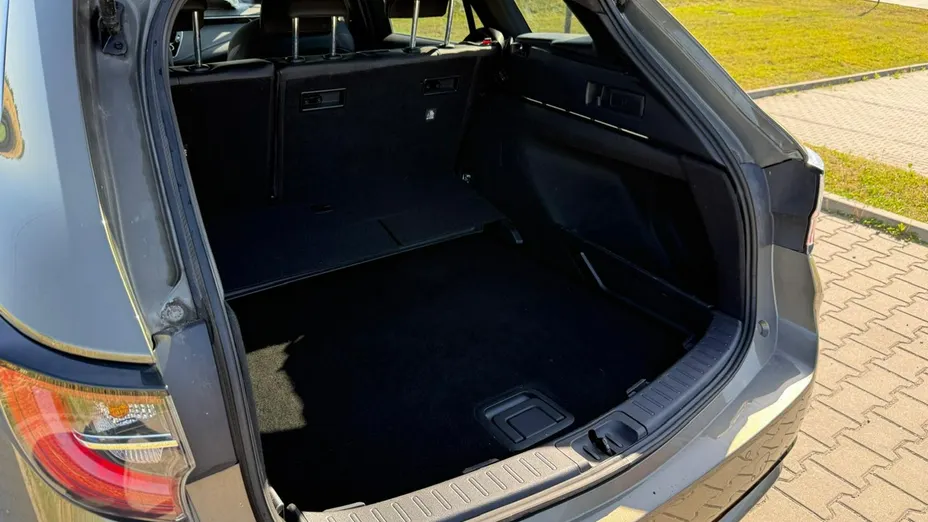 TOYOTA Corolla -