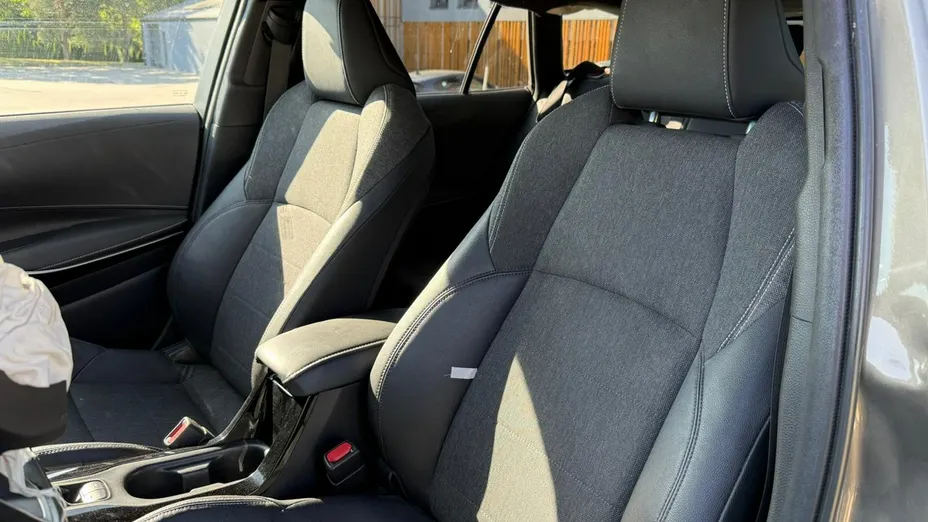 TOYOTA Corolla -