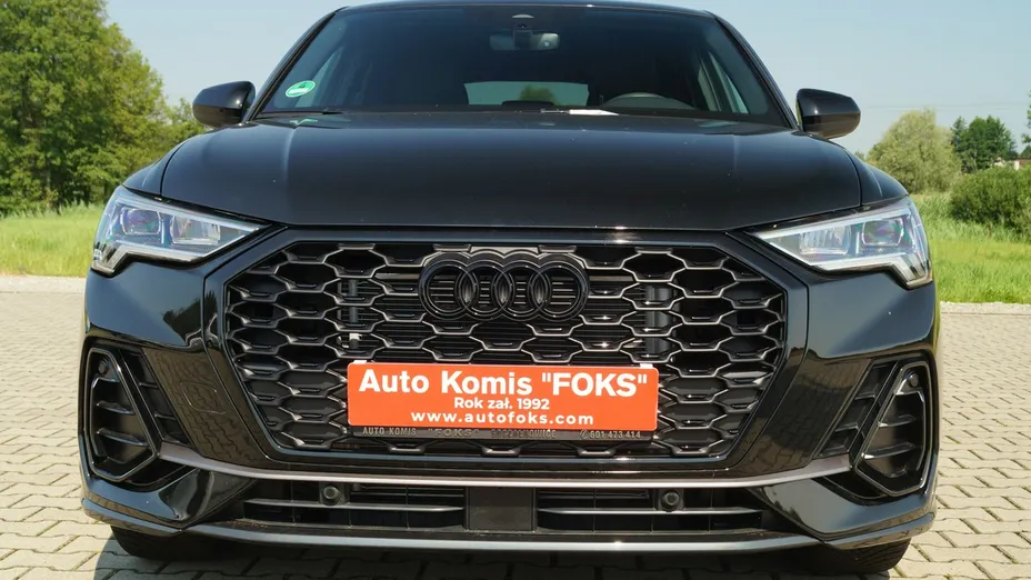 AUDI Q3 -