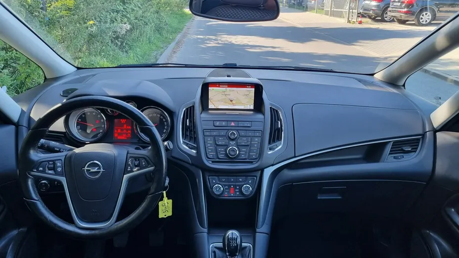 OPEL Zafira -