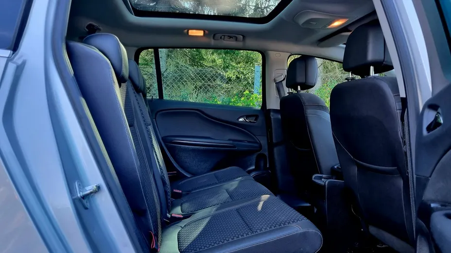 OPEL Zafira -