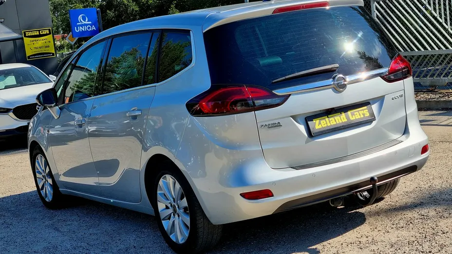 OPEL Zafira -