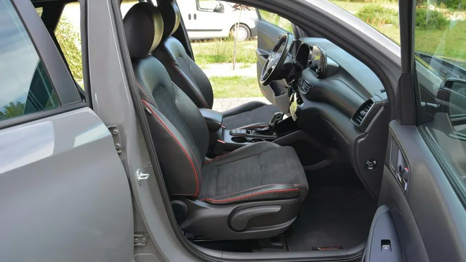 HYUNDAI Tucson -