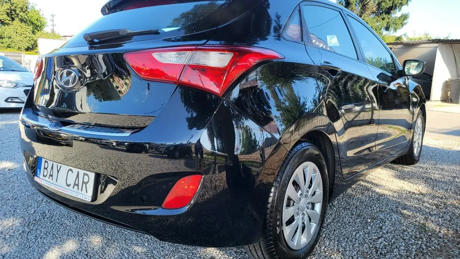 HYUNDAI i30 -