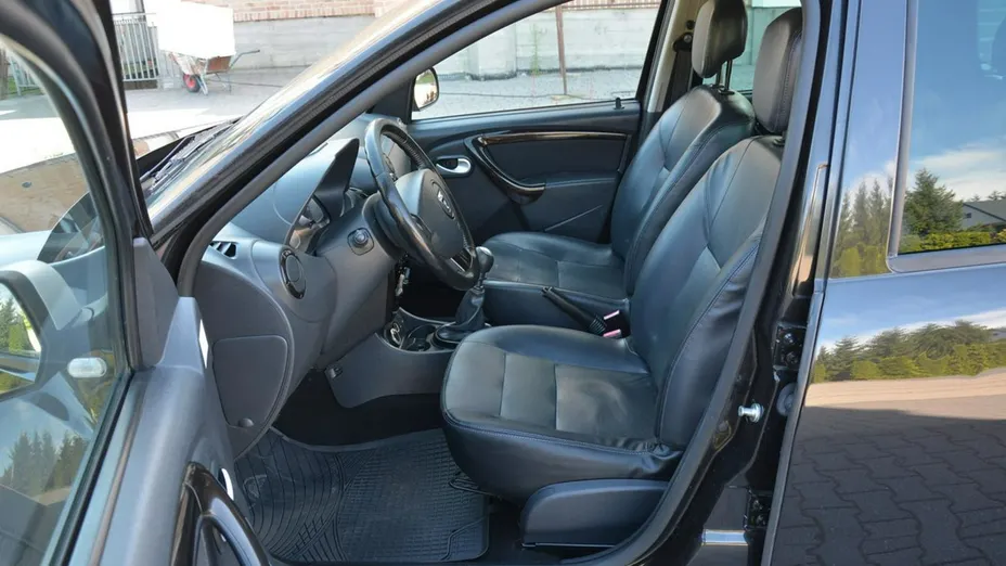 DACIA Duster -