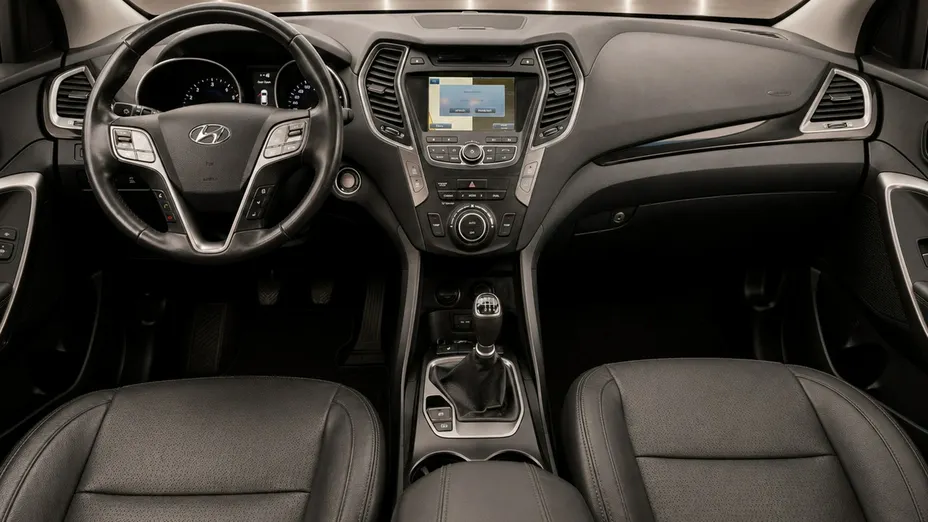 HYUNDAI Santa Fe -