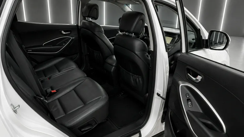HYUNDAI Santa Fe -