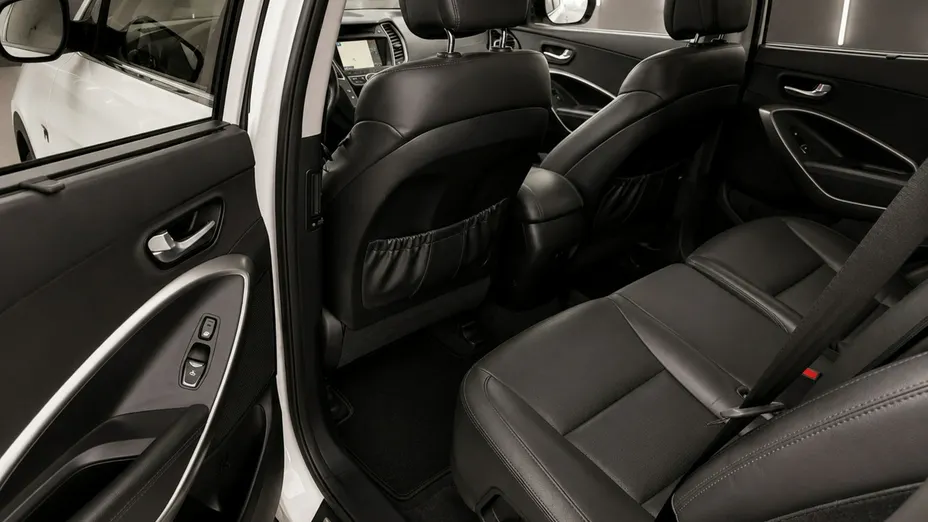 HYUNDAI Santa Fe -