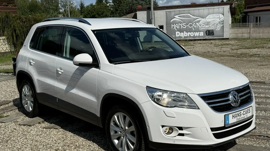 VOLKSWAGEN Tiguan -