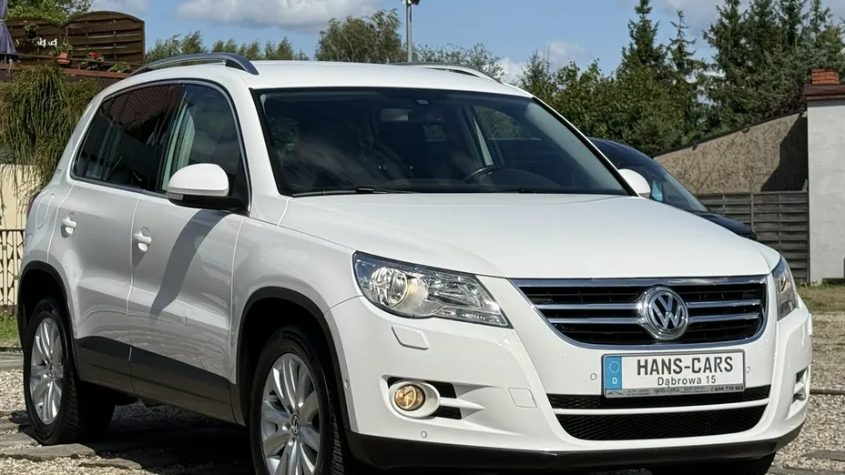VOLKSWAGEN Tiguan -