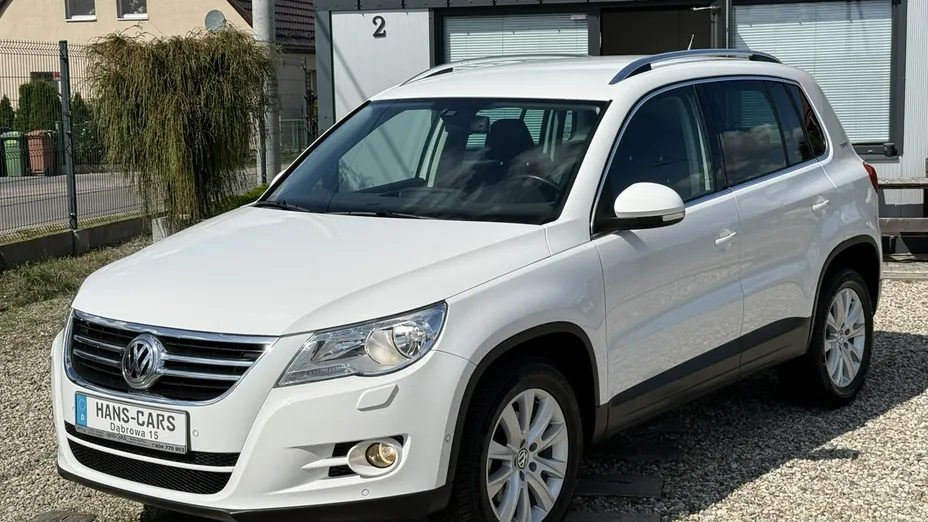 VOLKSWAGEN Tiguan -