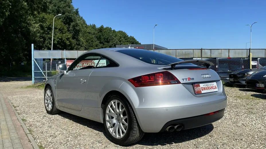 AUDI TT -