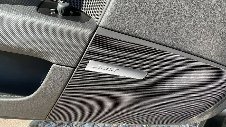 AUDI TT -