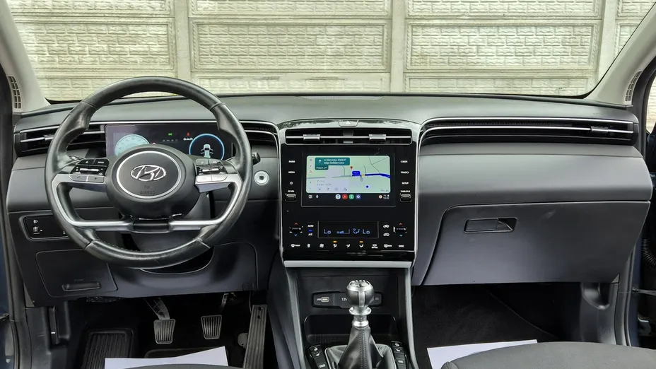 HYUNDAI Tucson -