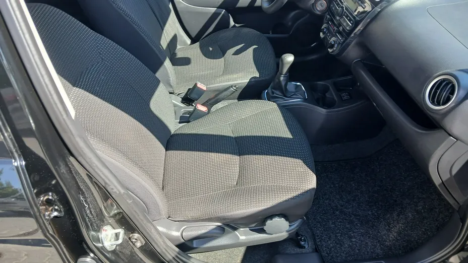 MITSUBISHI Space Star -